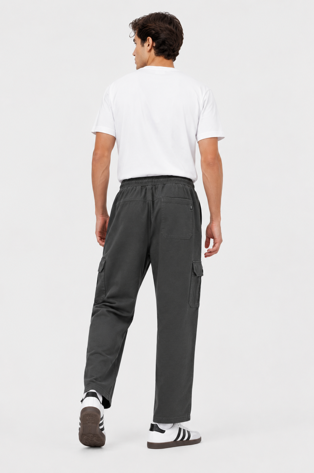 Men’s Relaxed-Fit Linen Cargo Pants-Charcoal Grey